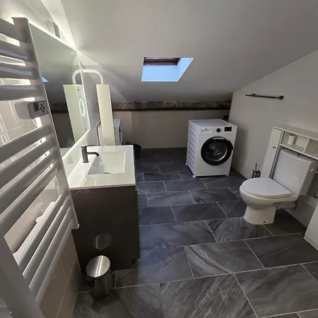 Grand T3 Wifi 2 82m2 Centre Stationnement Devant Le