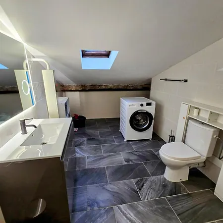 Grand T3 Wifi 2 82m2 Centre Stationnement Devant Le アパート *