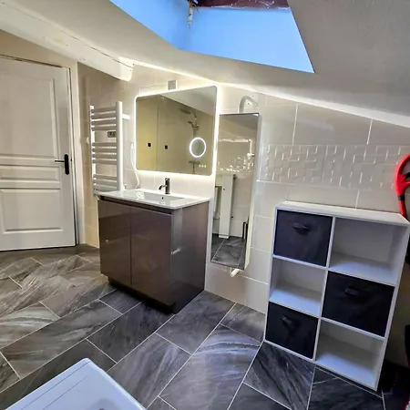 Grand T3 Wifi 2 82m2 Centre Stationnement Devant Le *